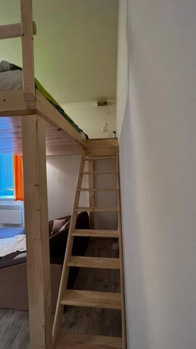 A Comfy In Apartament Praga